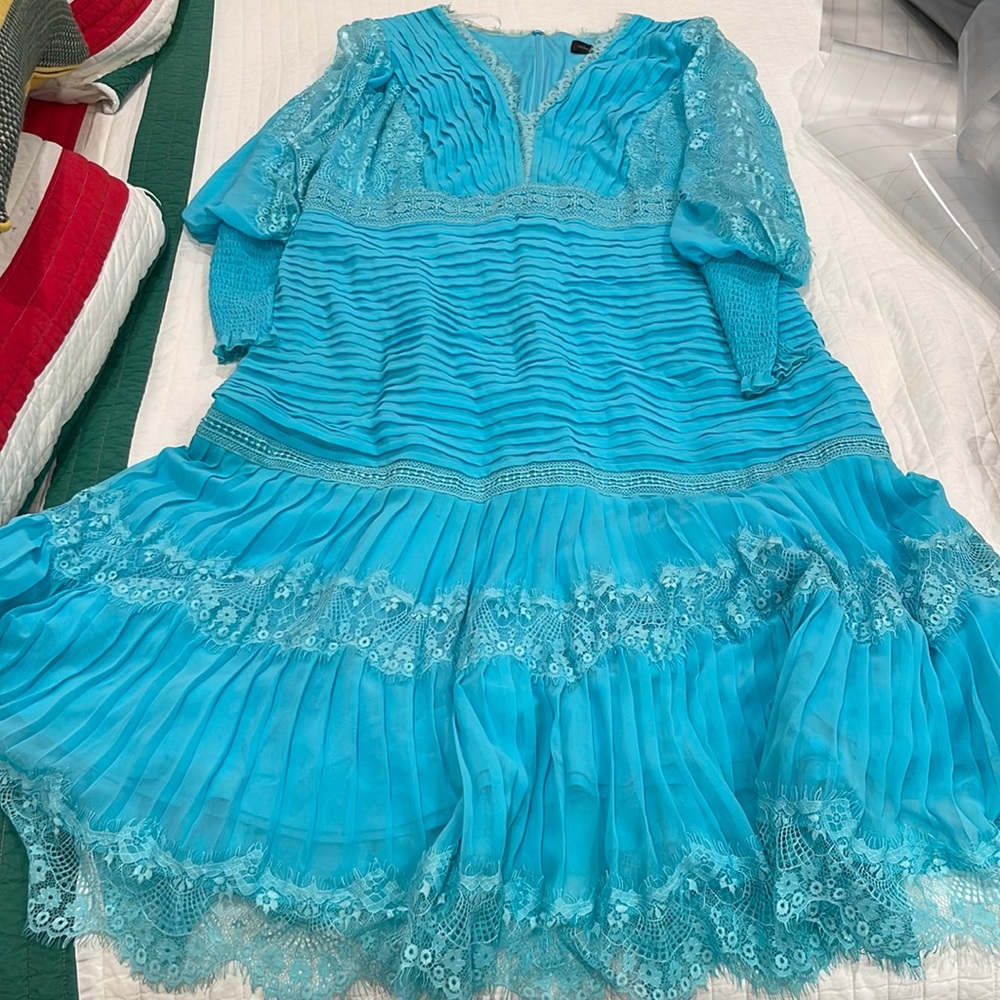 Tadashi Shoji MIDI Dress. Size 18.